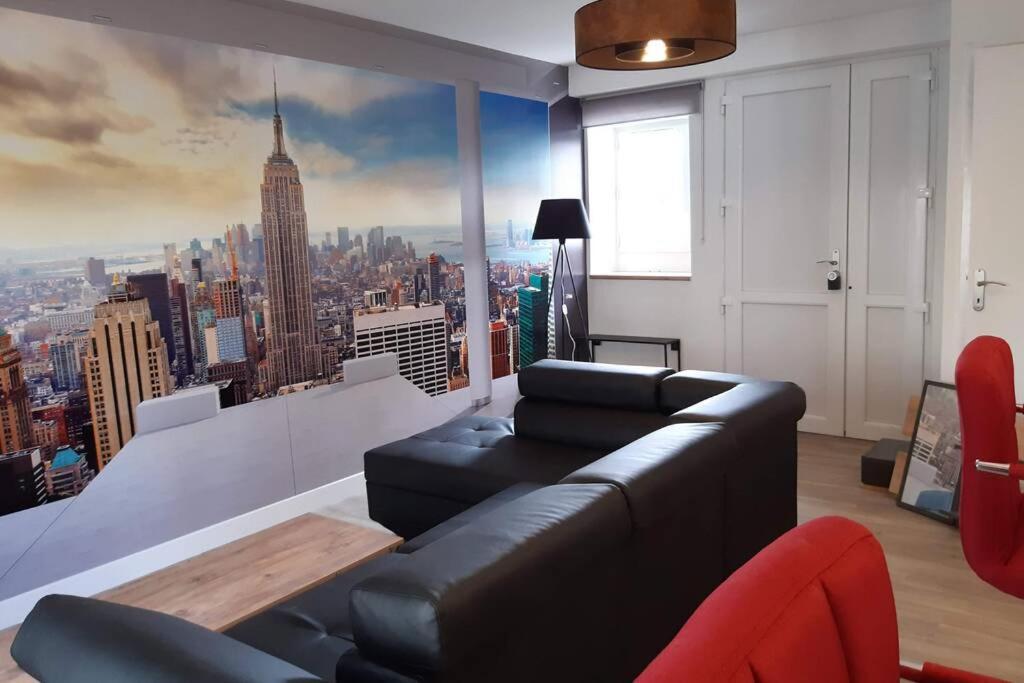 Appartement Renove Le New-York En Centre Ville - Terrasse Et Parking - Non Climatise La Roche-Chalais Exteriér fotografie